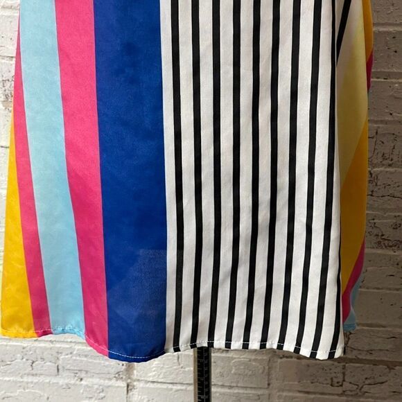 Umgee Loose Fit Colorful Blouse Tank Top Large Striped Blue White - Picture 3 of 11